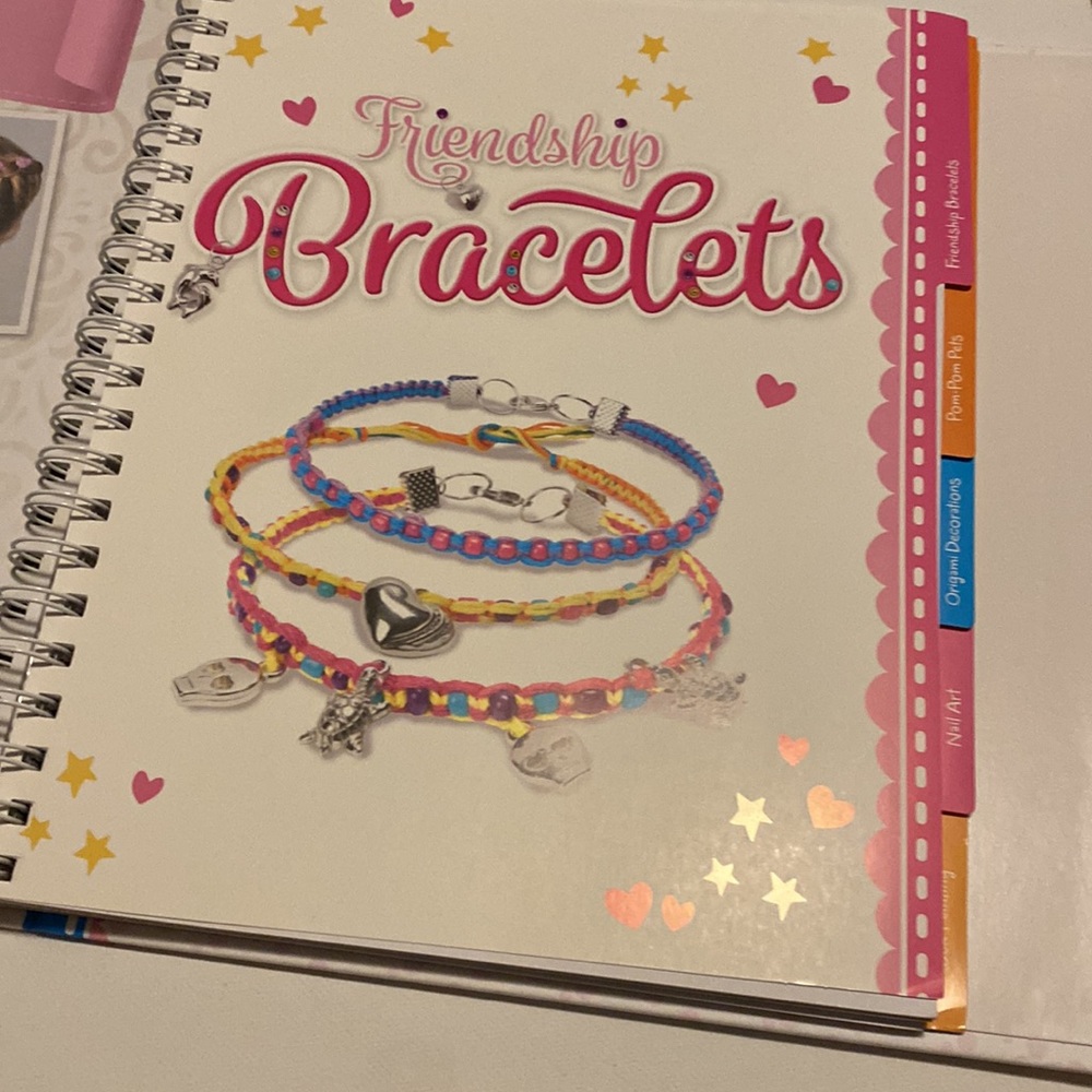 Craft book - Picture 4 of 8